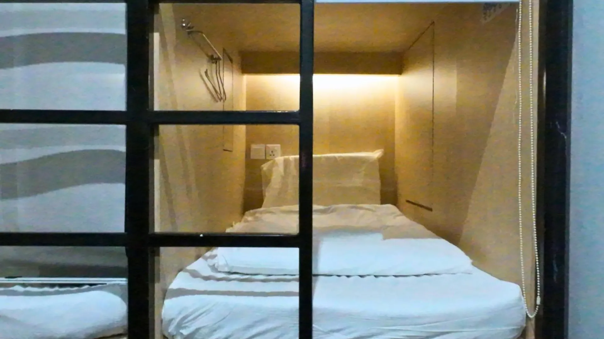 The Room @ Bugis Singapore 0*,  Singapore